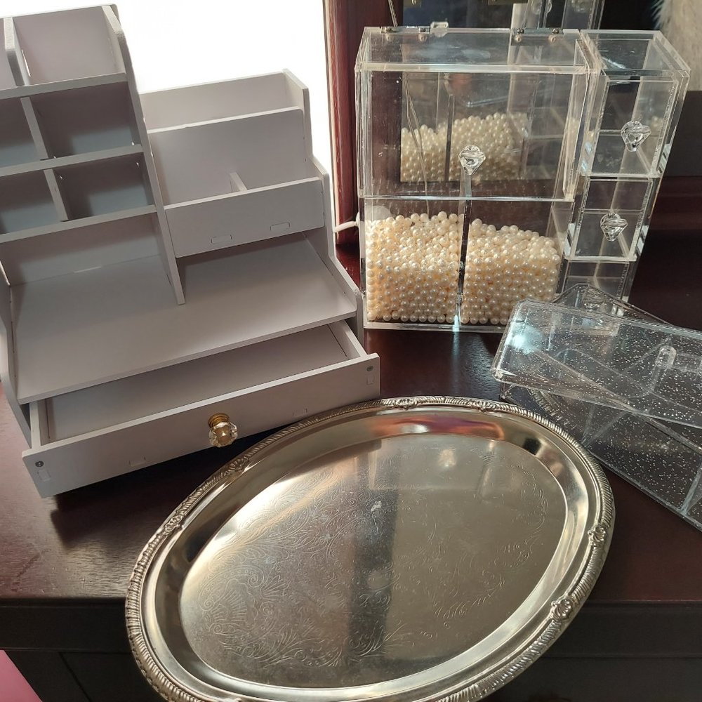 Makeup Stationary Bundle.